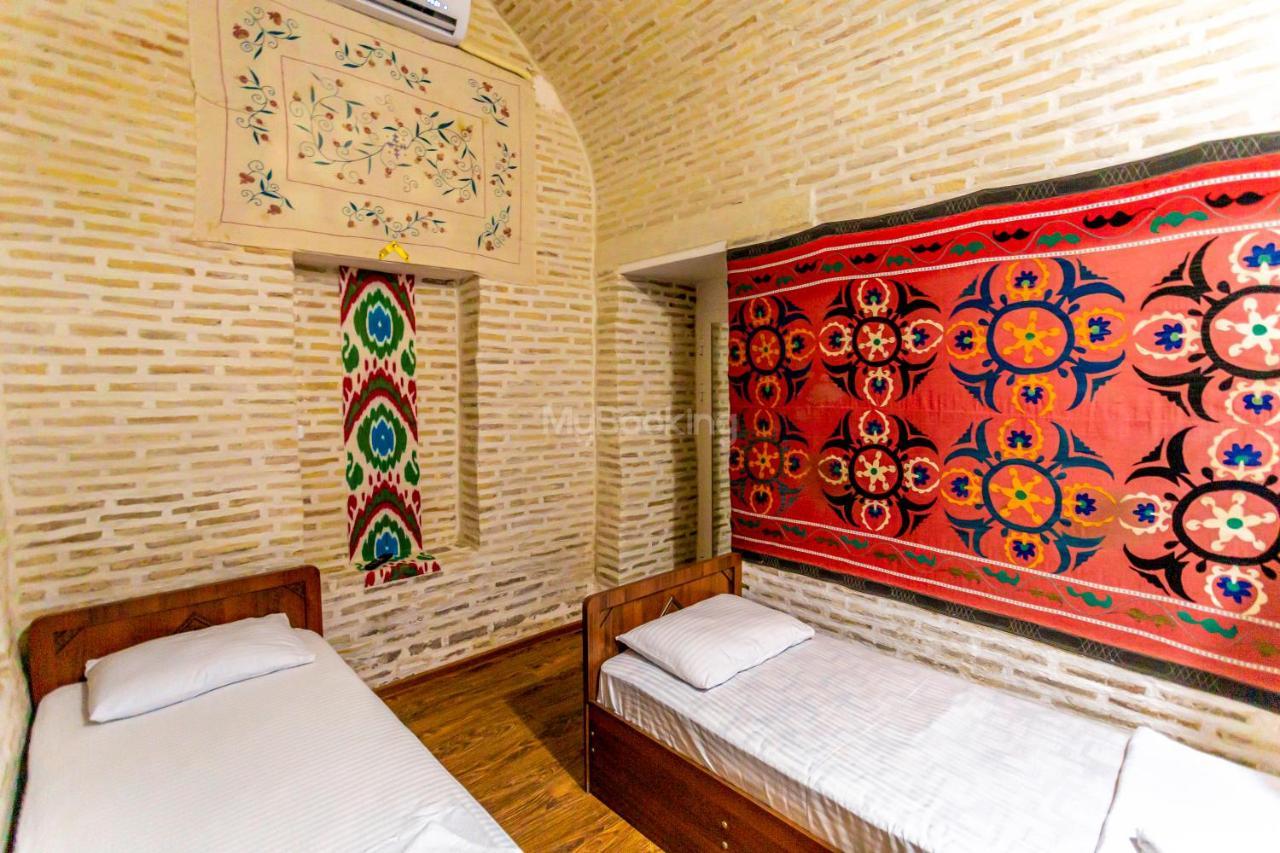Okhun Madrasah15Th-16Th Century Hotel Bukhara Exterior foto